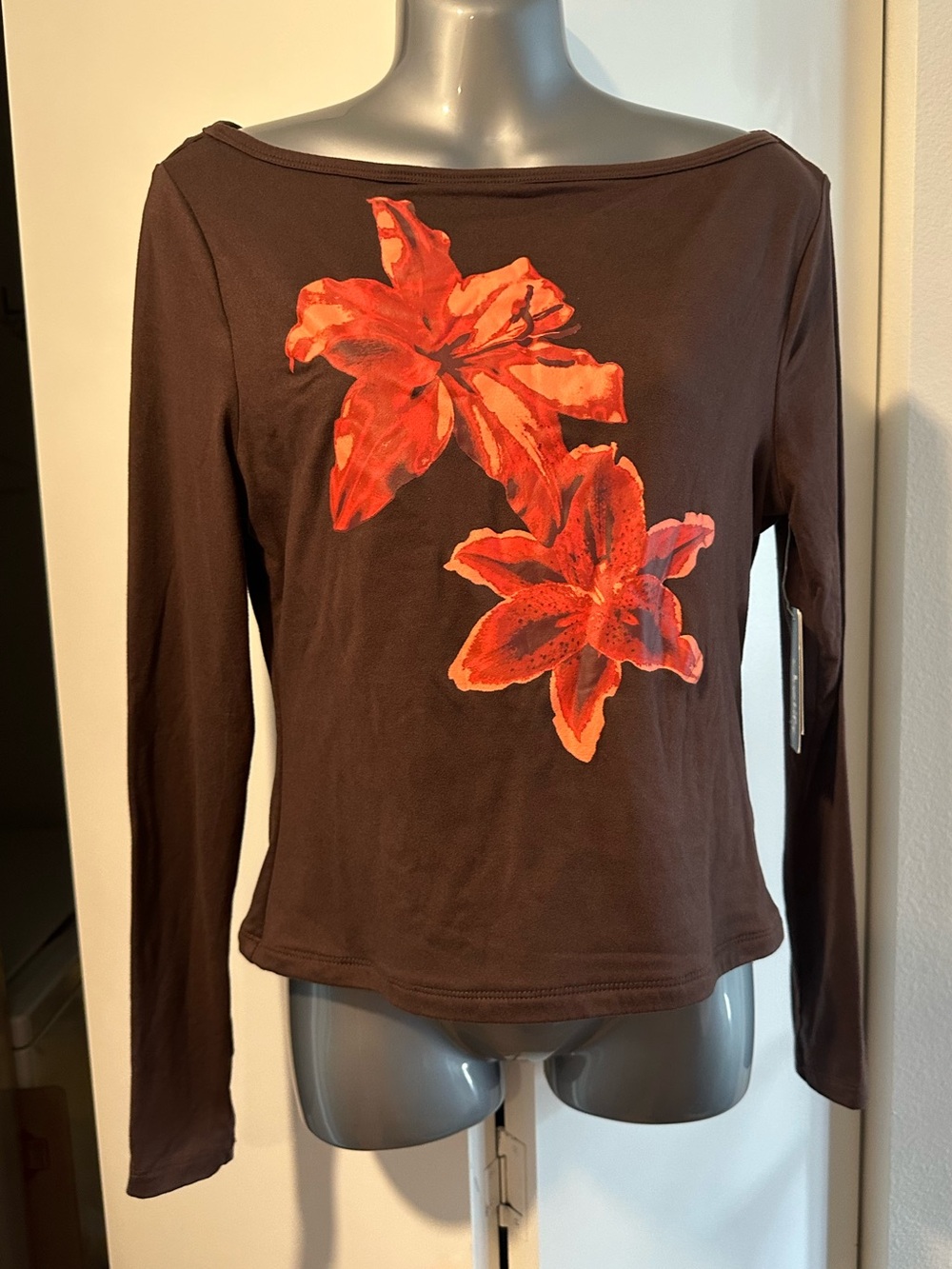 Justify NWT XL Women’s Brown Long-Sleeve Top with l Floral Print